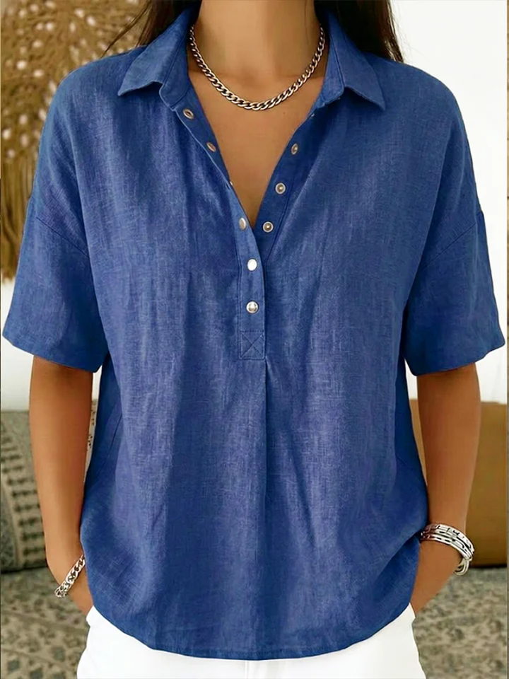 Hilary | Blouse with Collar and Button