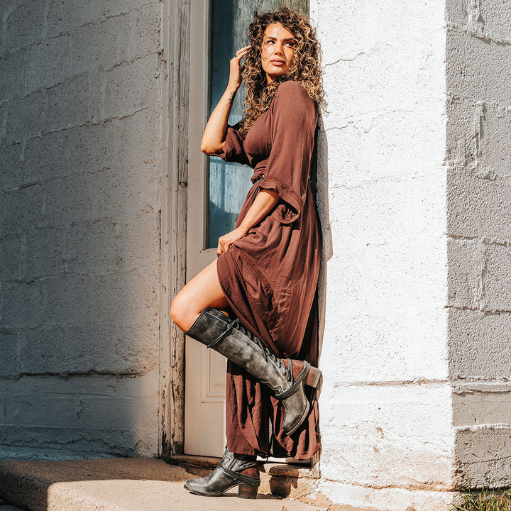 Vespera | Vintage Lace-Up Knee Boots