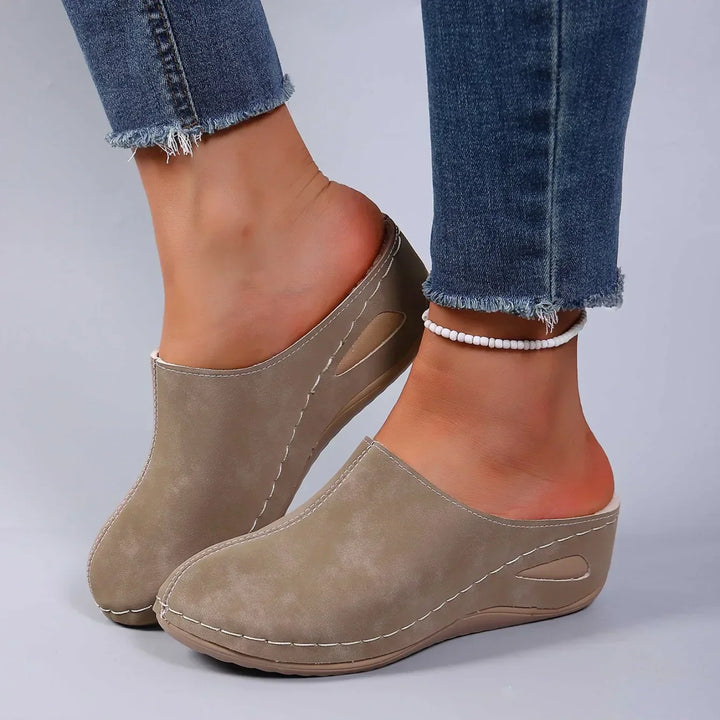 Nora | Slip-On Comfort Clogs