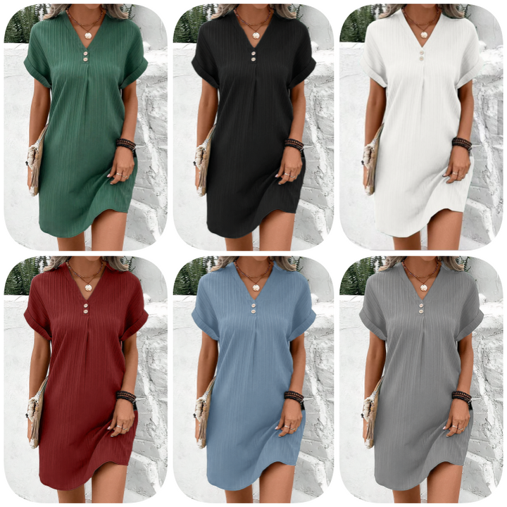 Aurélie | Monochrome V-Neck Midi Dress